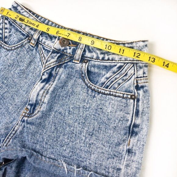 Bullhead Denim Mom Shorts Sz 3 - Picture 9 of 11